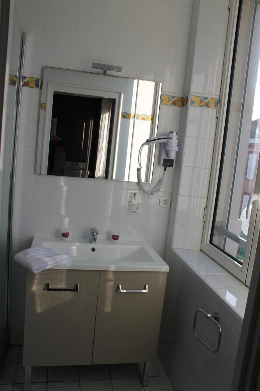 סוסטון Hotel Du Centre מראה חיצוני תמונה